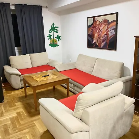 Apartment Luka's