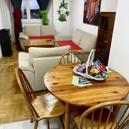 Apartment Luka's *